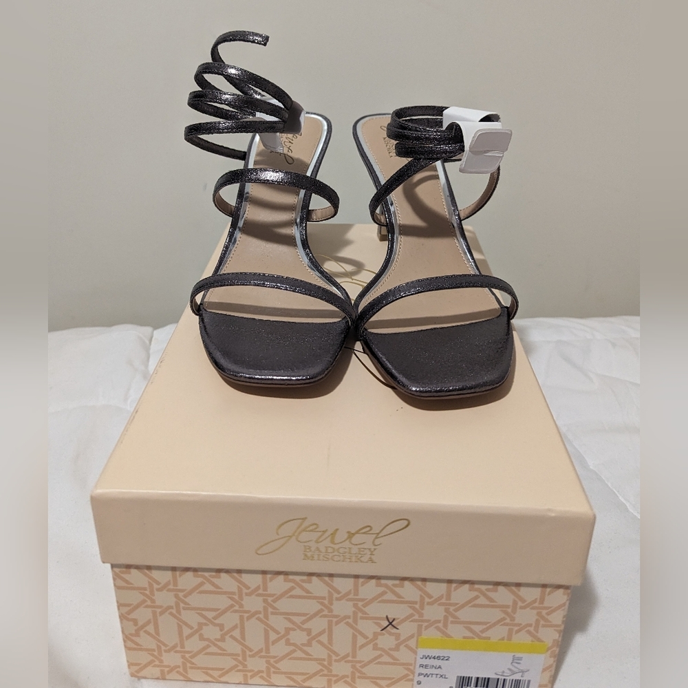 Jewel Bagley Mischka Renia Metallic Wrapped Sandal,Size 9 ,NWB - Picture 4 of 6